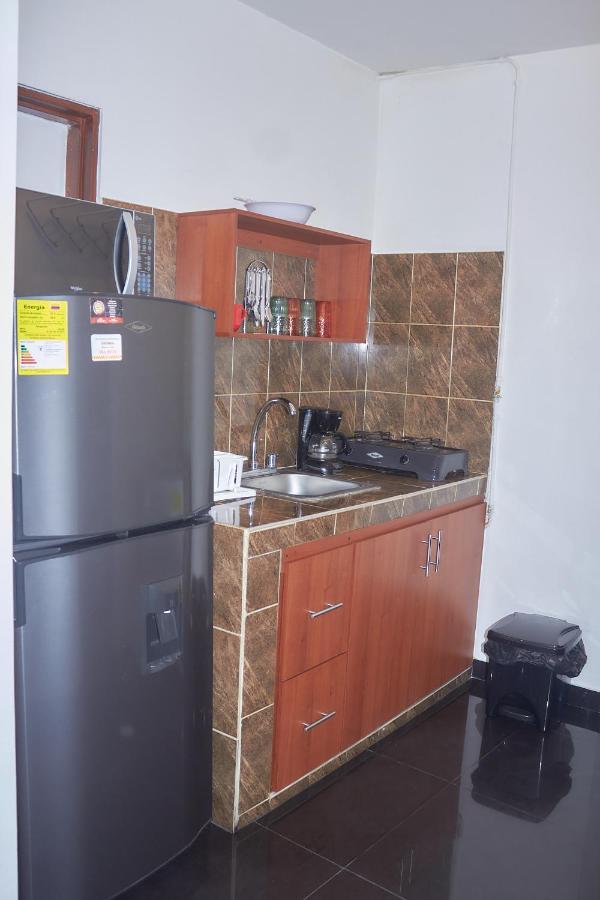 Cozy Apartment Excellent Location, Air Conditioning Калі Екстер'єр фото